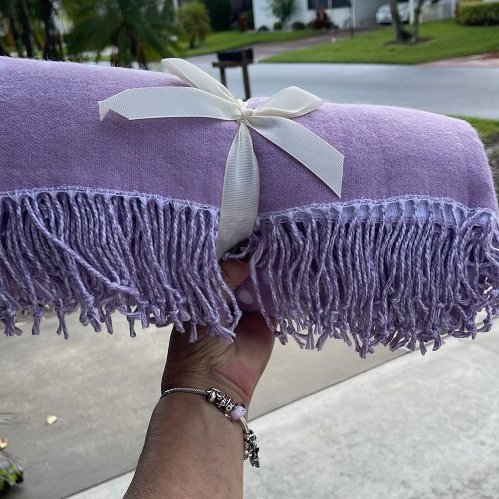 HOME REFLECTIONS Dot Throw with Fringe reversible In Lilac - Picture 3 of 13